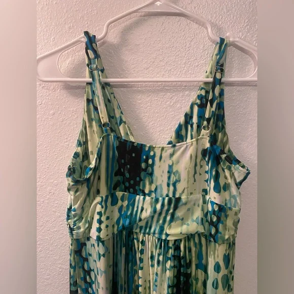 Soma Green and White Maxi  Dress with Pleats Size Medium - Picture 5 of 7